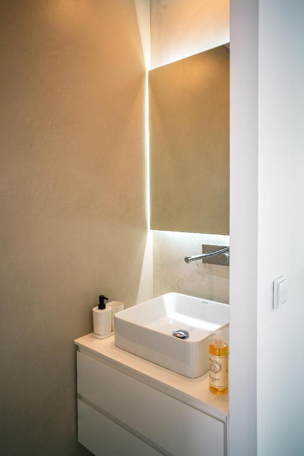 アヴェイロPortaria Housingアパートメント エクステリア 写真